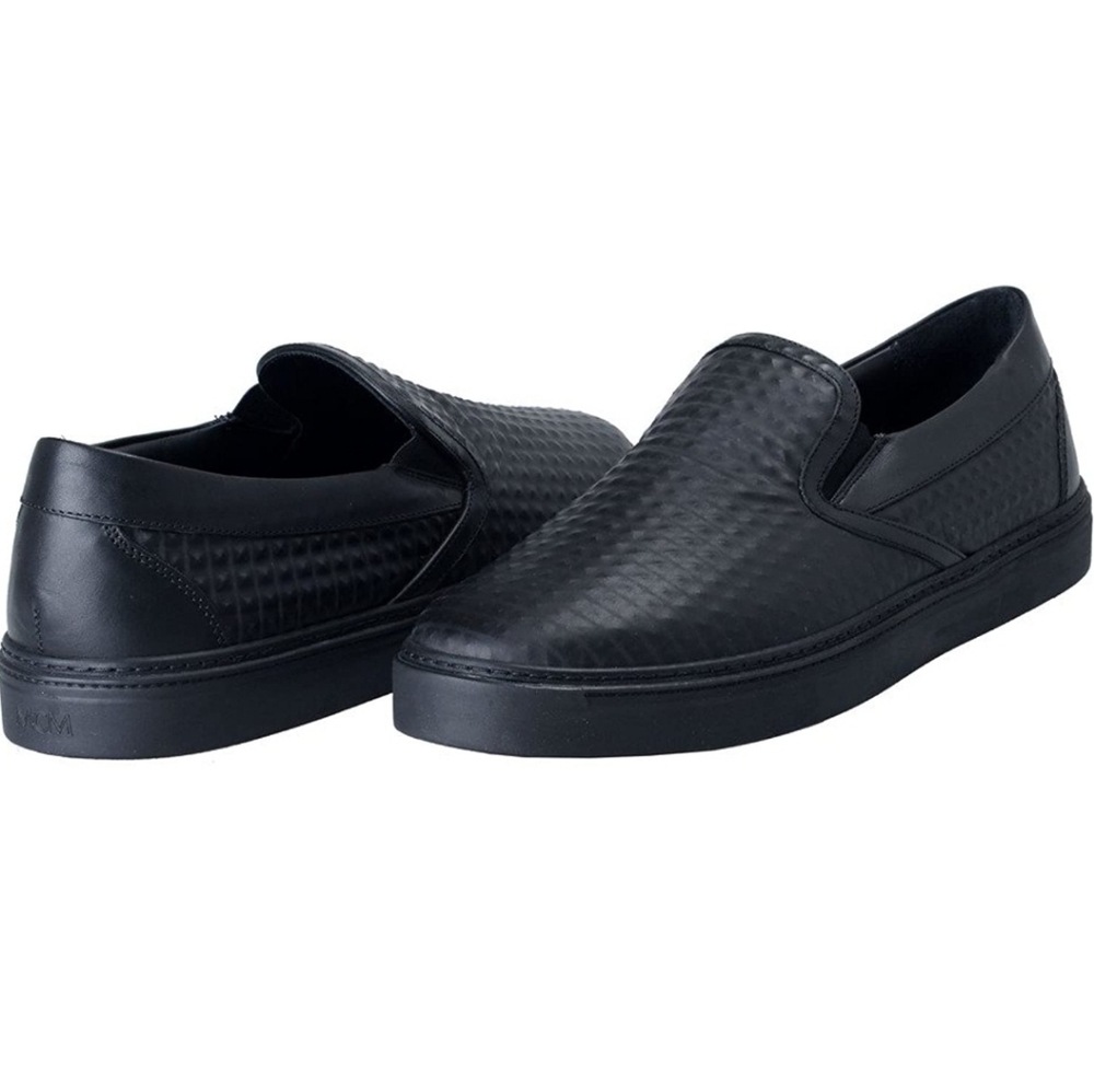 MCM black leather slip ons sz 40 nib unisex